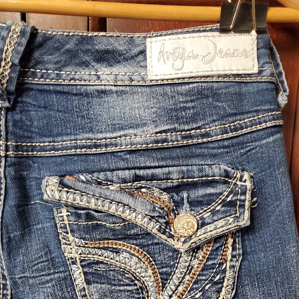 Ariya Capri Jeans
